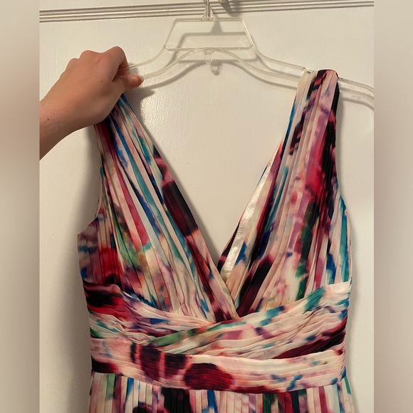 Aidan Mattox Tie Dye VNeck Pleated Dress - Picture 3 of 15